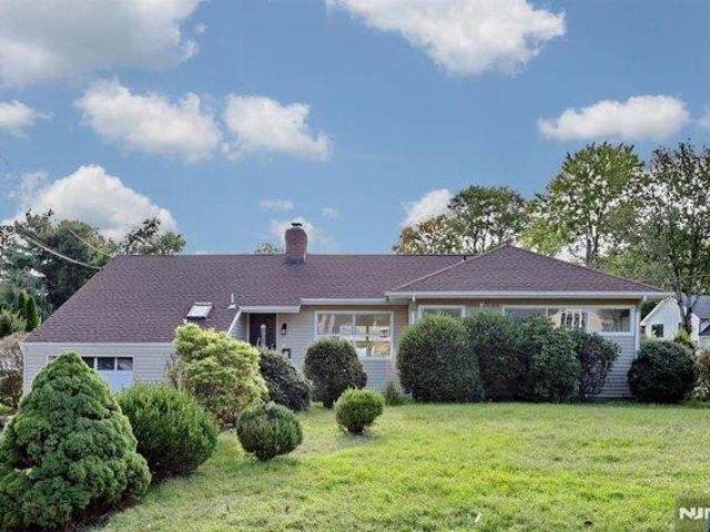 House for sale in Hillsdale, Bergen County