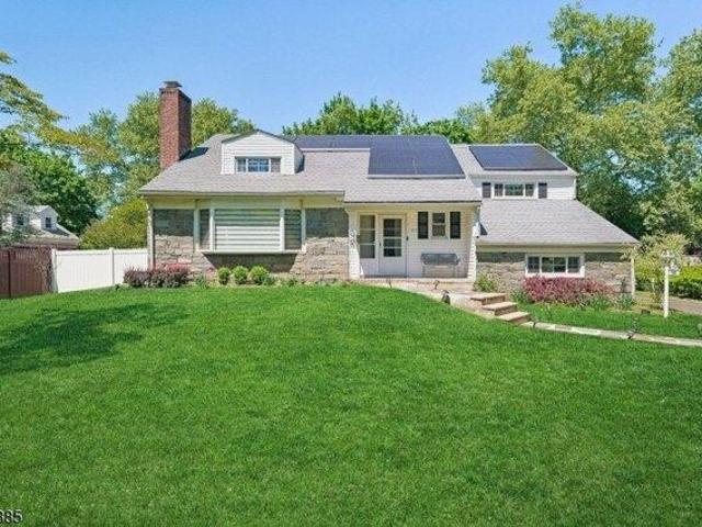 House for sale in Hillside, New Jersey