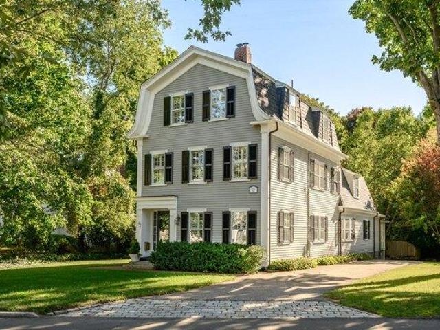 House for sale in Hingham Center, Hingham