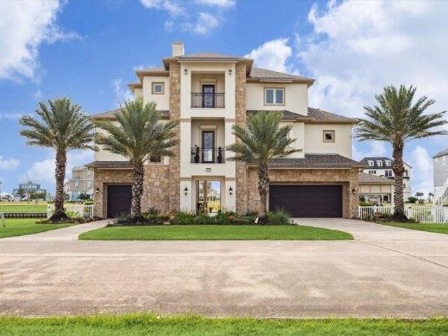 House for sale in Hitchcock, Texas