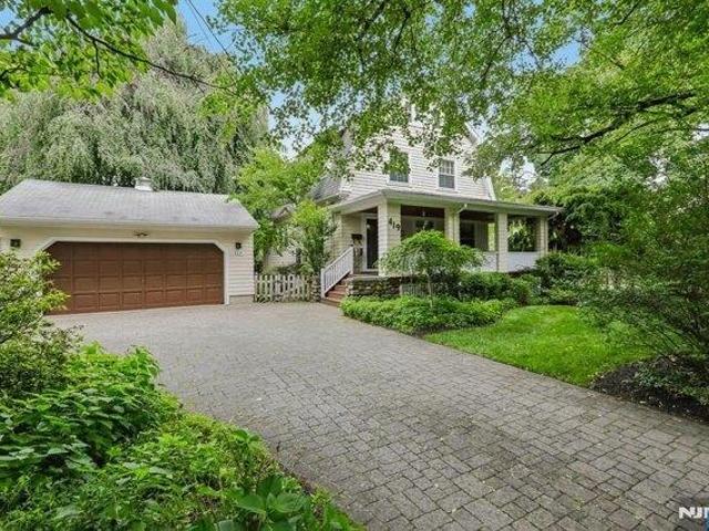 House for sale in Ho-Ho-Kus, Bergen County