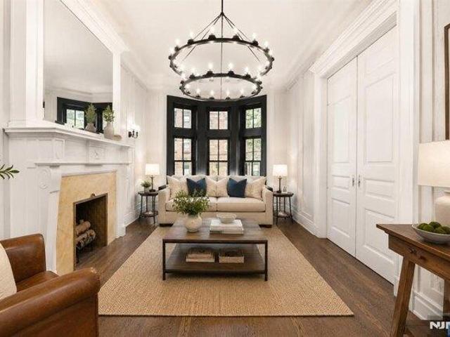Condo for sale in Hudson, New Jersey