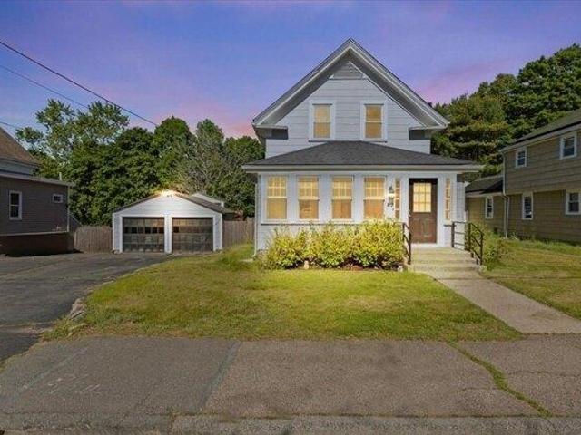 House for sale in Holbrook, Massachusetts
