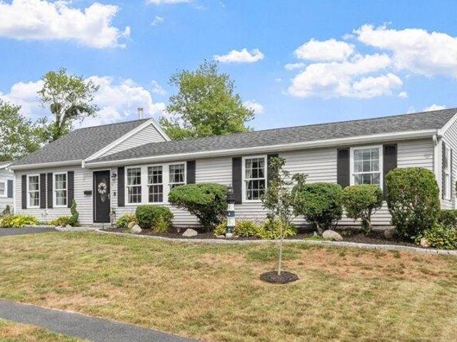House for sale in Holbrook, Norfolk County