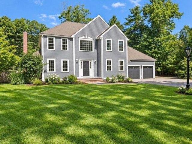 House for sale in Holbrook, Norfolk County