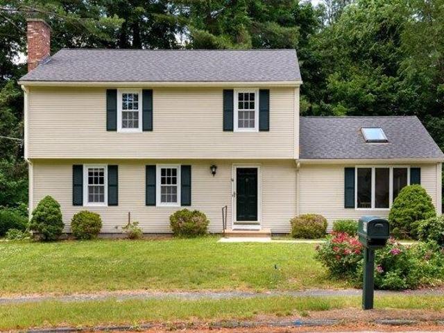 House for sale in Holden, Massachusetts