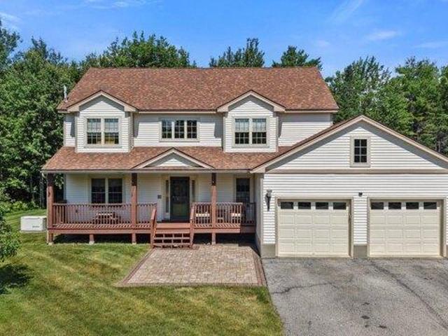 House for sale in Holden, Maine