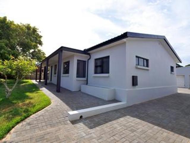 House for sale in Groot Brak Rivier, Western Cape