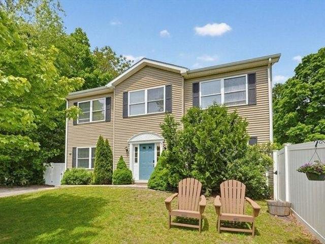 House for sale in Holliston, Massachusetts