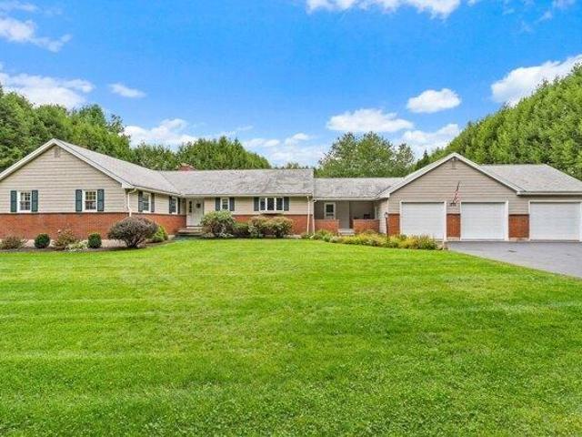 House for sale in Holliston, Middlesex County