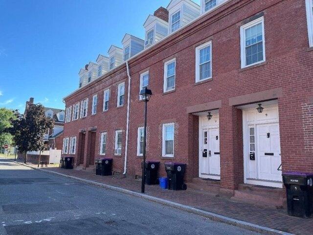 House for sale in The Flats, Holyoke
