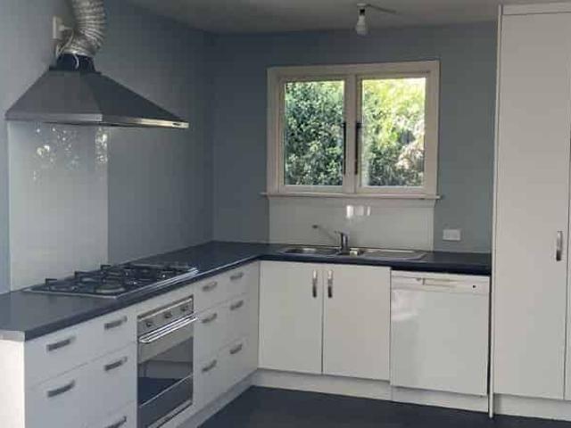 House for rent in Chaslands, Canterbury