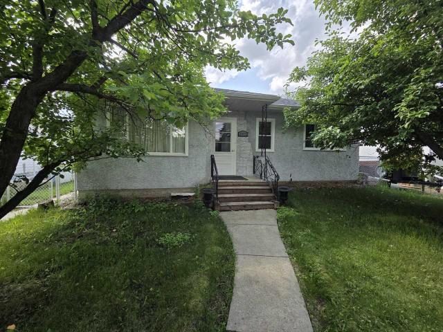 House for rent in Wedgewood, Alberta