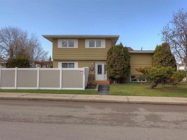 House for rent in Wedgewood, Alberta