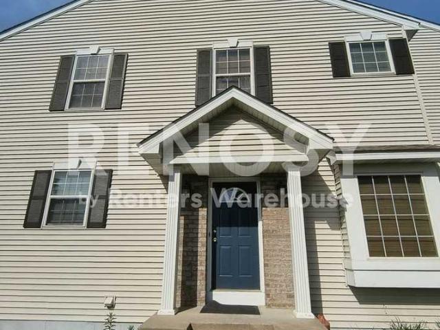 House for rent in Apple Valley, Dakota County