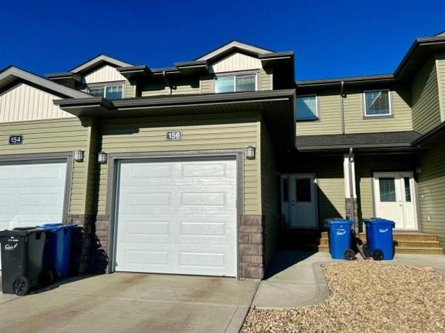 House for rent in Penhold, Alberta
