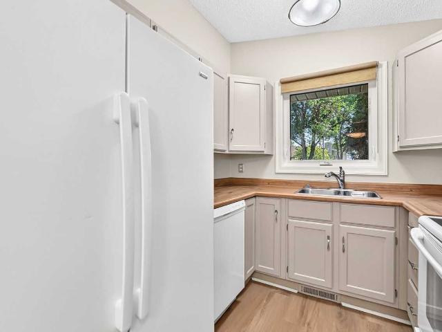 House for rent in East St. Paul, Manitoba