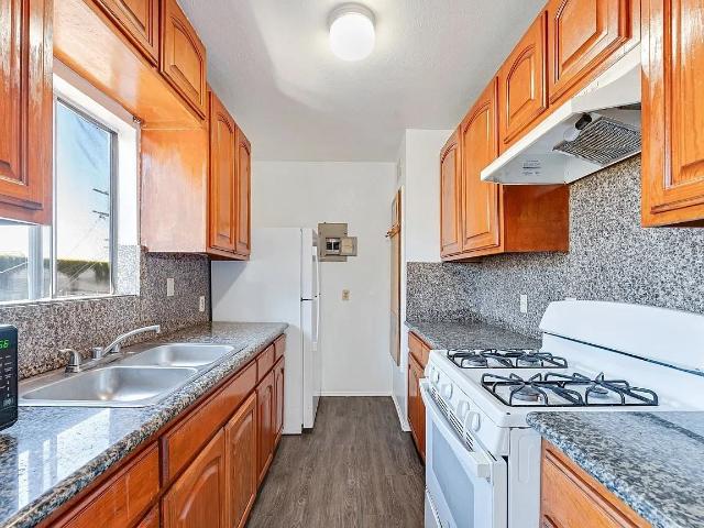 House for rent in Canoga Park, California