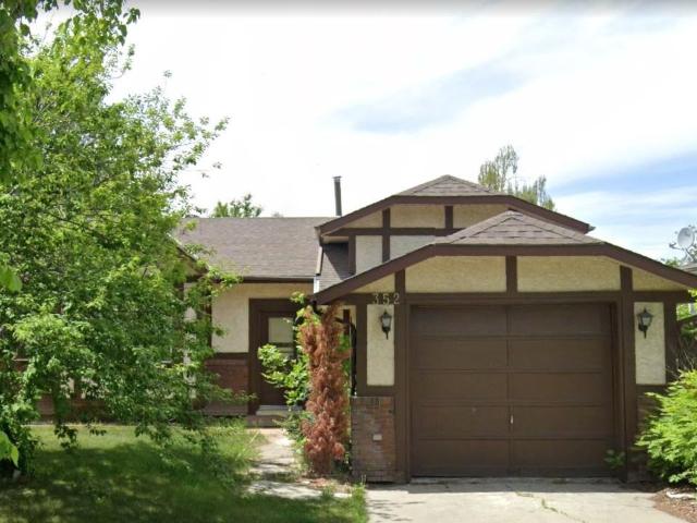 House for rent in Whitehorn, Calgary