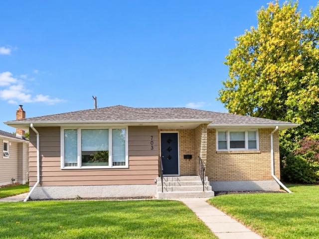 House for rent in East St. Paul, Manitoba