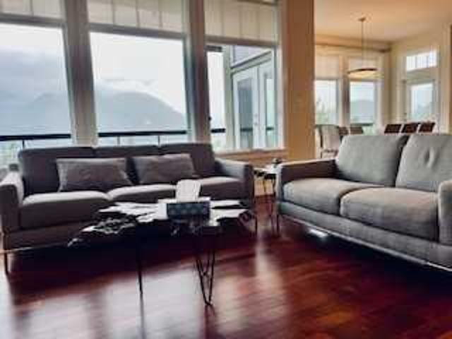 House for rent in Furry Creek, British Columbia