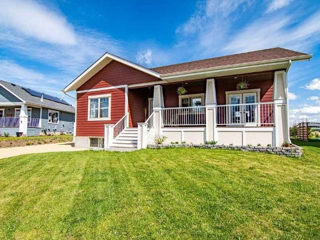 House for rent in Bentley, Alberta