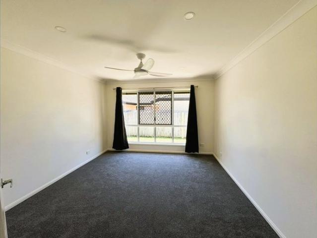 House for rent in Sandstone Point, Greater Brisbane