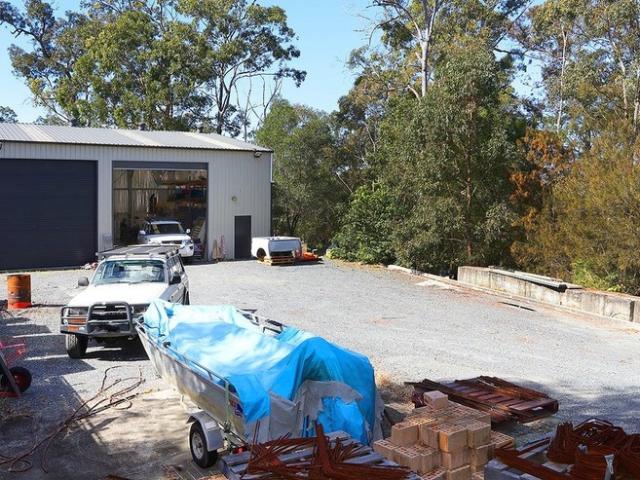 Warehouse for rent in Nerang, Gold Coast City