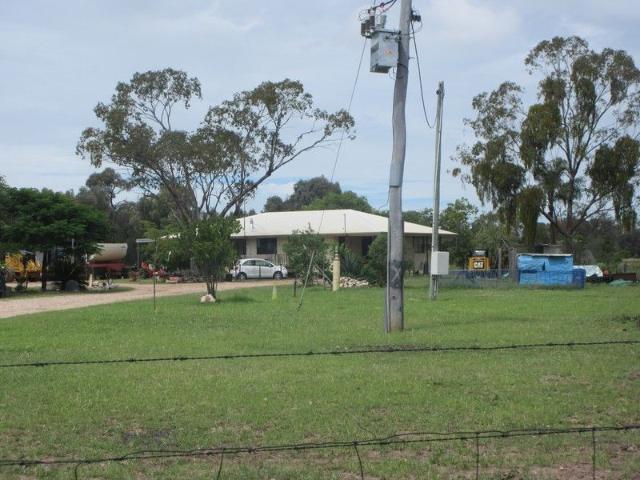 Cottage for sale in Tara, Queensland