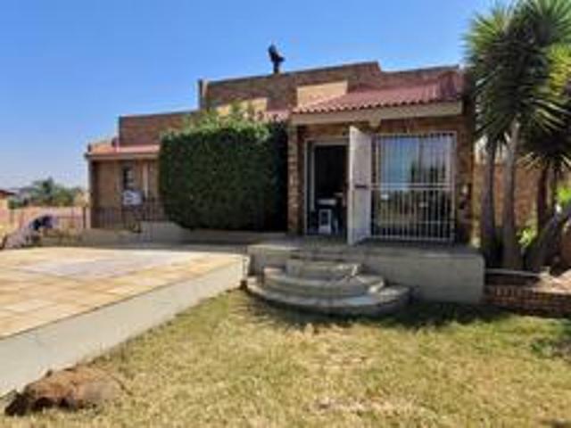 House for sale in Vosloorus, Gauteng