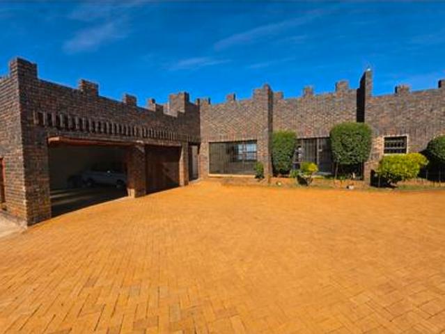 House for sale in Vosloorus, Gauteng