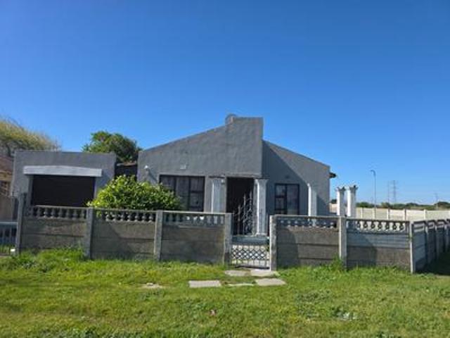 House for sale in Mitchells Plain, Western Cape