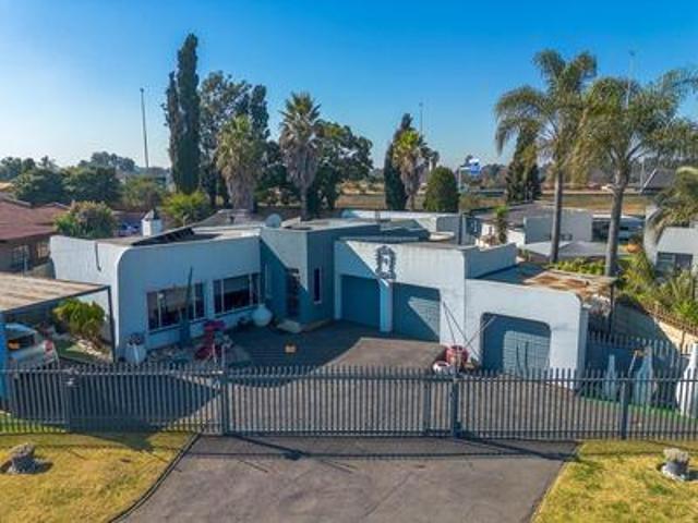 House for sale in Alberton, City of Ekurhuleni Metropolitan Municipality