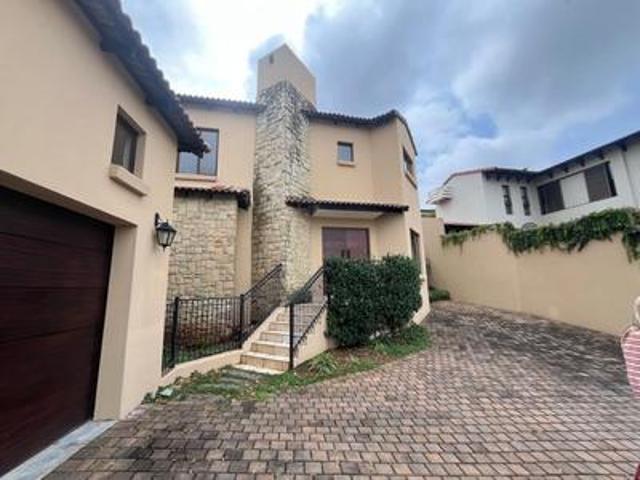 House for rent in Waterkloof, Gauteng