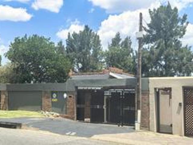 House for rent in Vosloorus, Gauteng