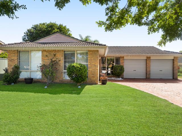 House for sale in Lake Haven, New South Wales
