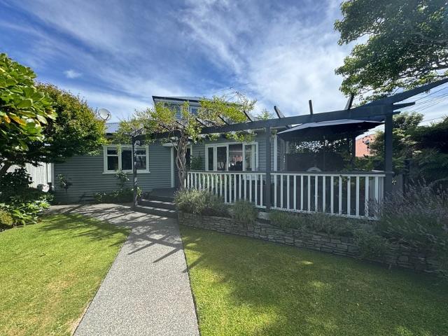 House for rent in Days Bay, Wellington