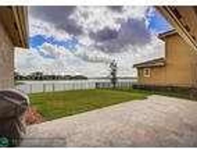 House for rent in Parkland