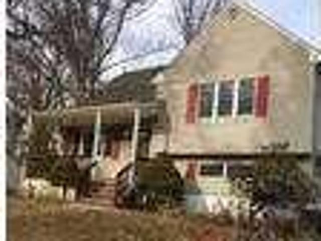 House for rent in Waldwick, New Jersey