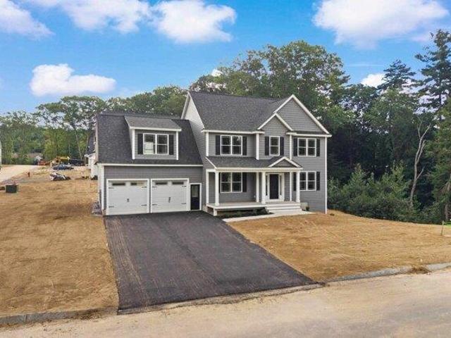 House for sale in Hooksett, Merrimack County