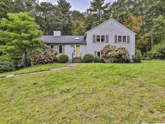 House for sale in Hooksett, Merrimack County