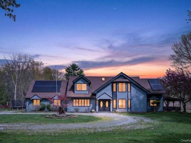 House for sale in Holmes, New York