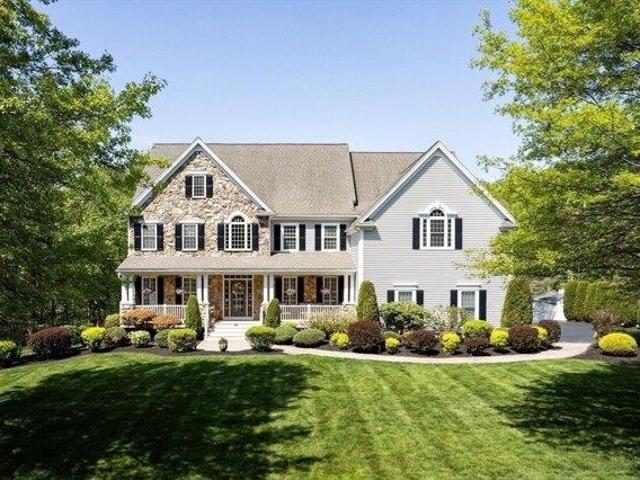 House for sale in Hopkinton, Massachusetts
