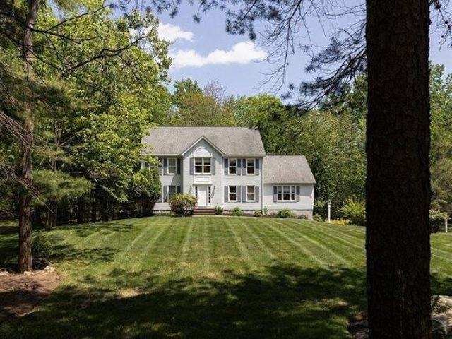 House for sale in Hopkinton, Massachusetts