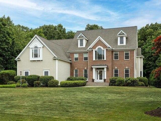 House for sale in Hopkinton, Massachusetts