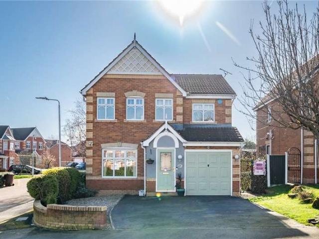 House for sale in Churwell, West Yorkshire