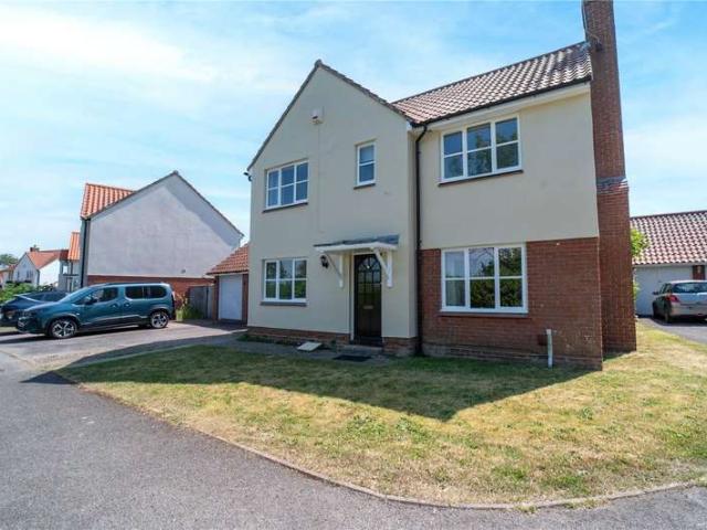 House for sale in Chelmondiston, Suffolk