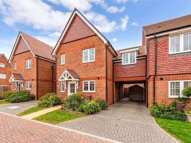 House for sale in Barnham and Eastergate, Clapham