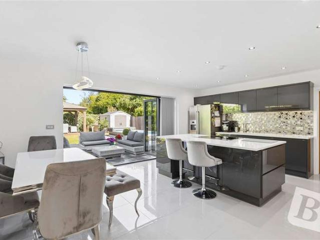 House for sale in Ingrave, Brentwood