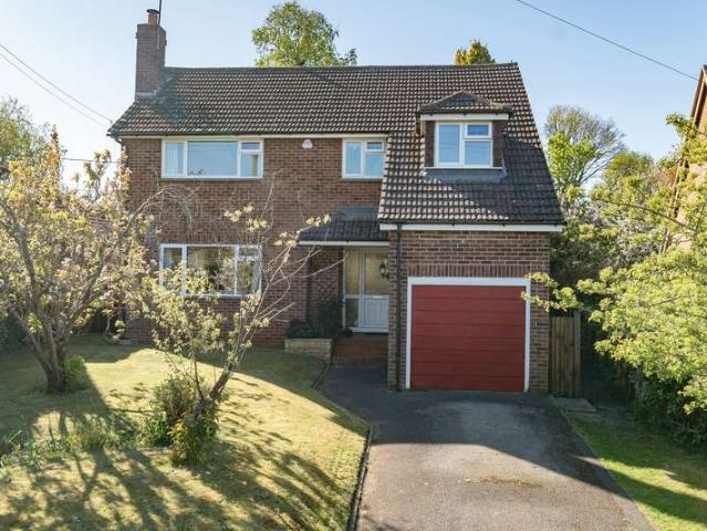 House for sale in Fole, Surrey